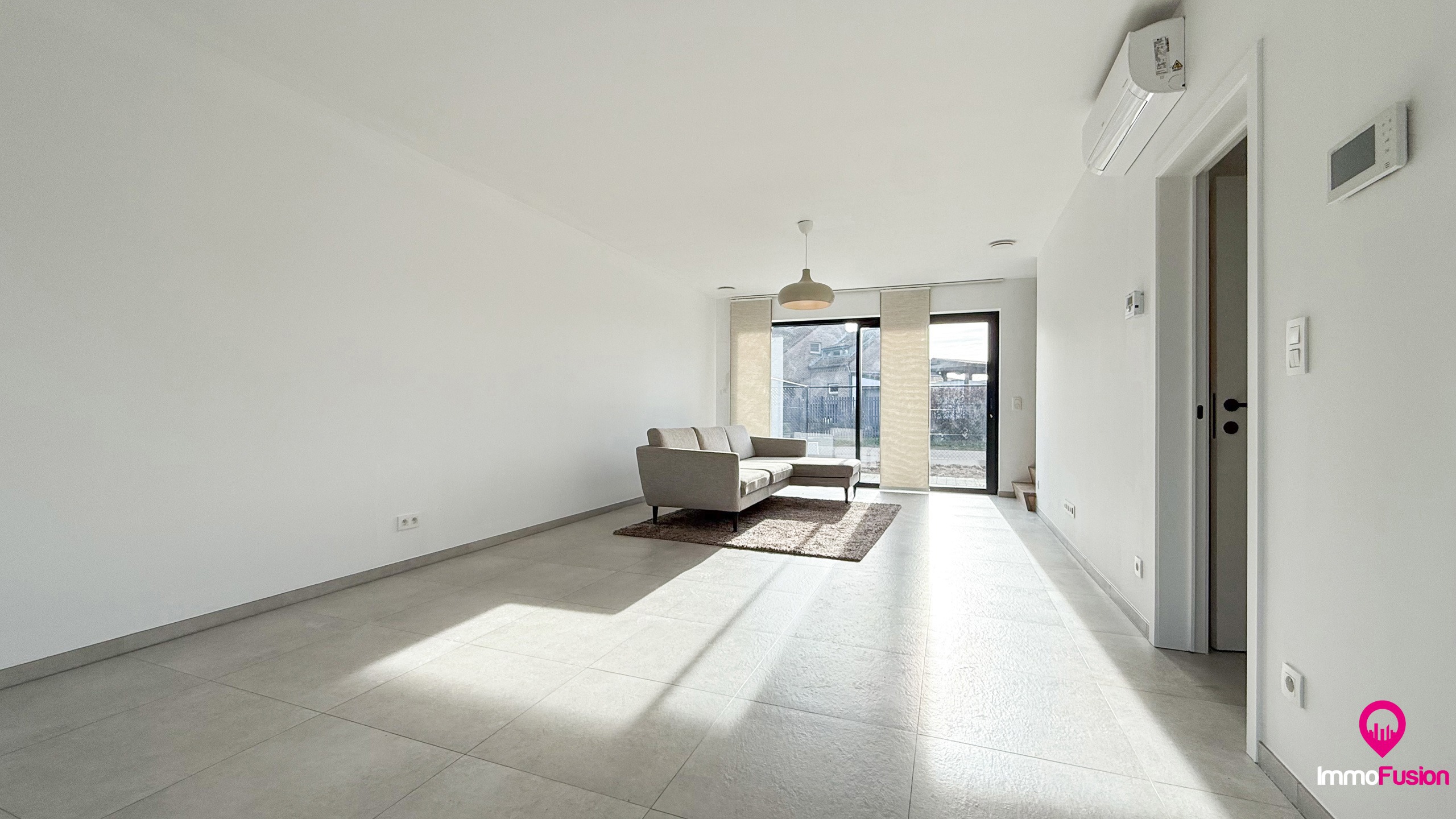 Moderne halfopen bebouwing met 3 slpks, airco en tuintje! - foto 3