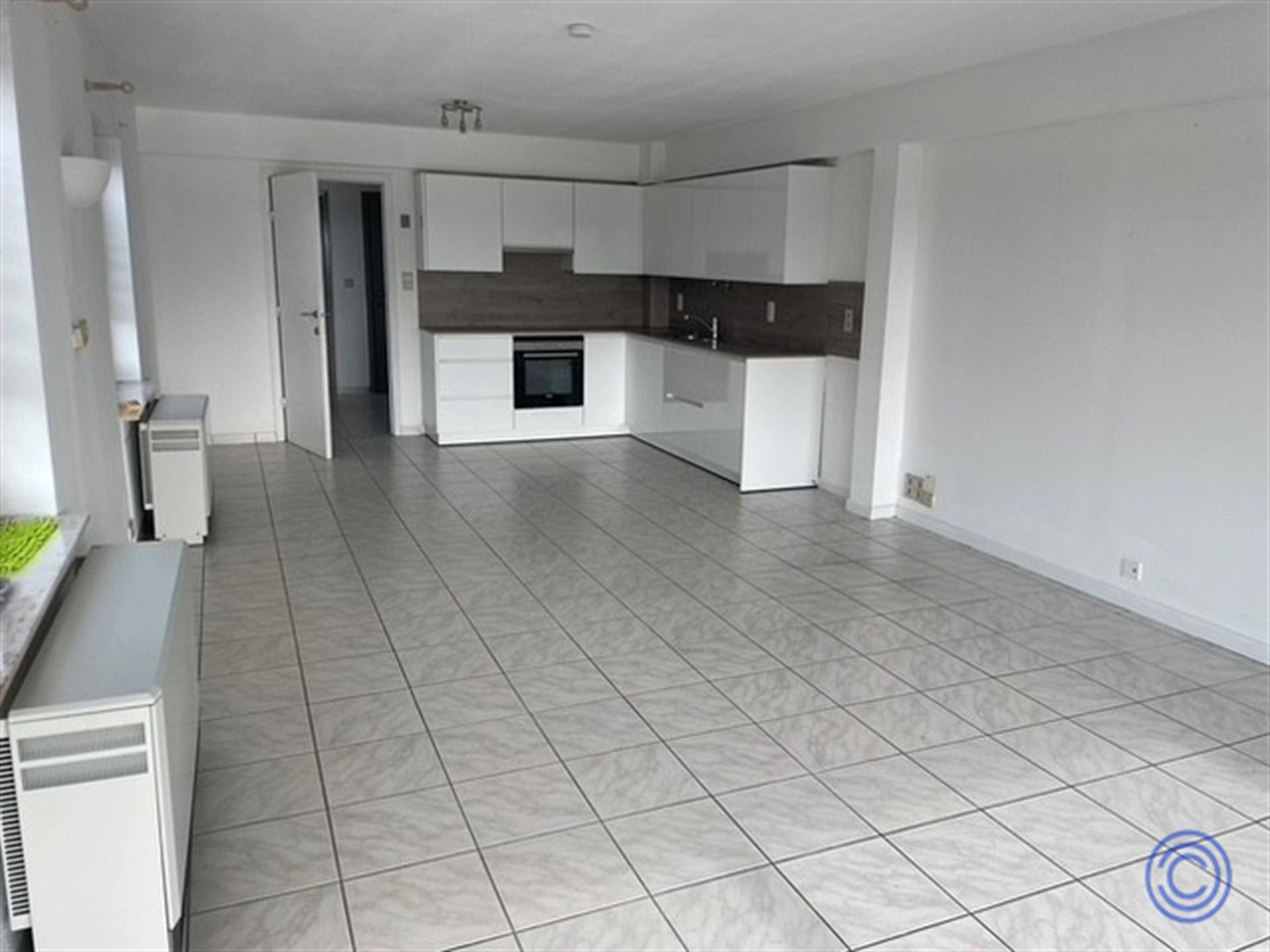 Verhuurd handelspand met triplex appartement op centrale ligging! - foto 5