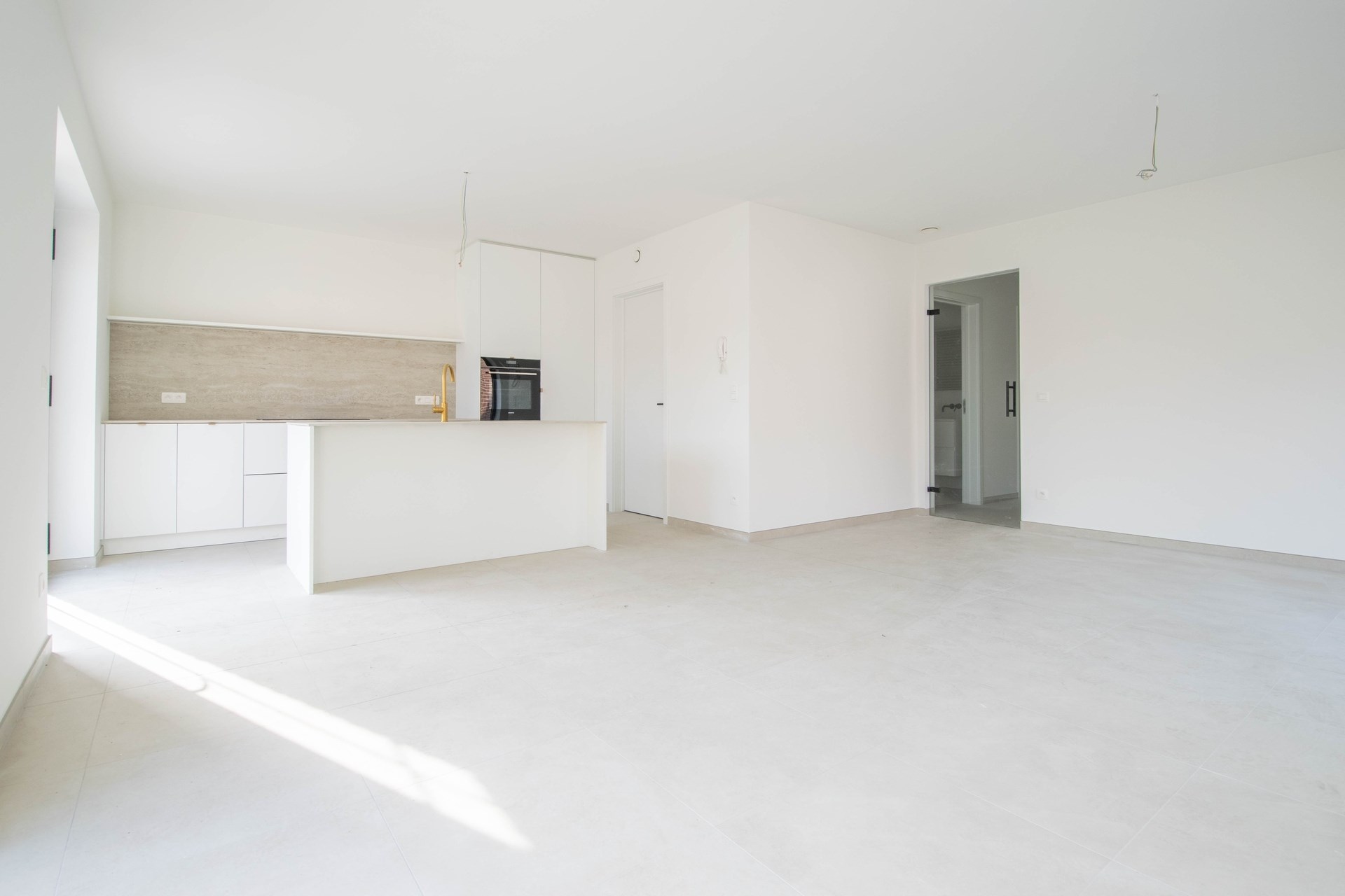 Gelijkvloers nieuwbouwappartement met tuin en twee slaapkamers in Stekene - foto 4