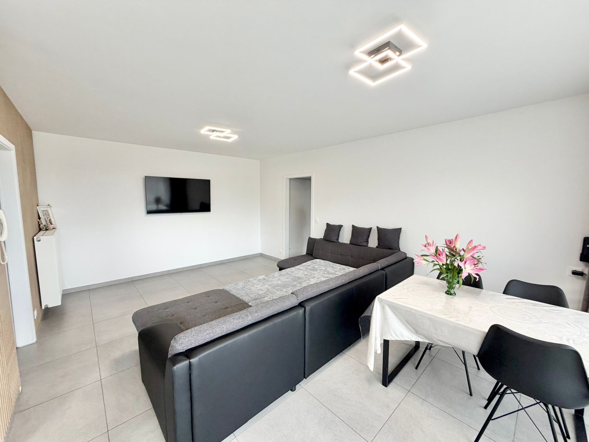 Apartment for sale in Roeselare with 2 bedrooms - photo 3