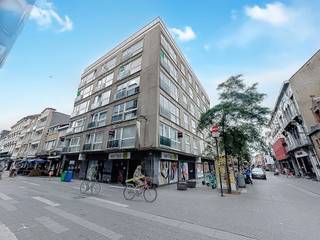 In het hartje van Blankenberge, op slechts 200 meter van het strand, bevindt zich dit op te frissen woon- of vakantieappartement. Het...