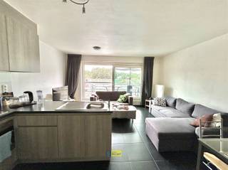 Dit instapklaar appartement op de eerste verdieping is gesitueerd in een recent gebouw (2013) met lift, garagecomplex en...