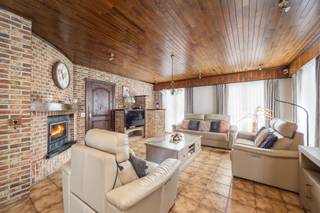 In een rustige woonomgeving in Meerhout, met alle voorzieningen en een vlotte verbinding naar de omliggende gemeenten, bevindt zich deze...