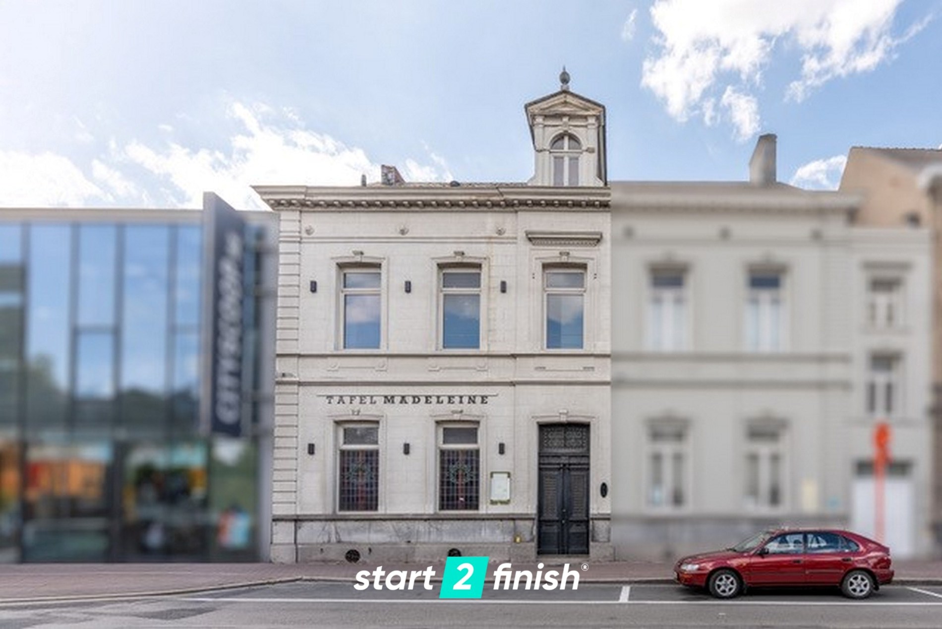 Exclusief neoclassicistisch herenhuis in hartje Roeselare - foto 1