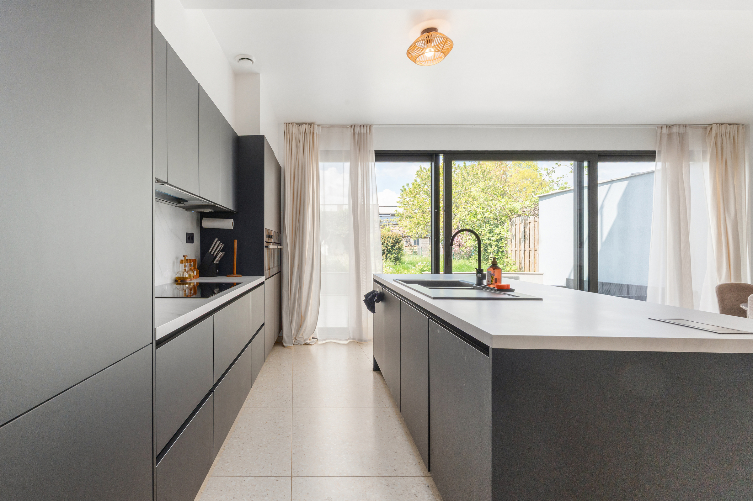 Nieuwbouw gelijkvloers appartement met zonnige tuin - foto 5