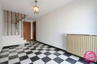 CHARMANTE GEZINSWONING met 3 slaapkamers, gezellig stadstuintje en inpandige garage in hartje Tongeren.Wonen in het hart van de stad, met de natuur...