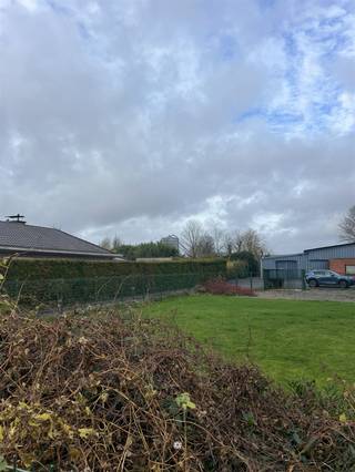 Bent u op zoek naar een goed gelegen bouwgrond nabij het centrum van Sint-Niklaas? Ontdek dan zeker deze bouwgrond geschikt voor een open...