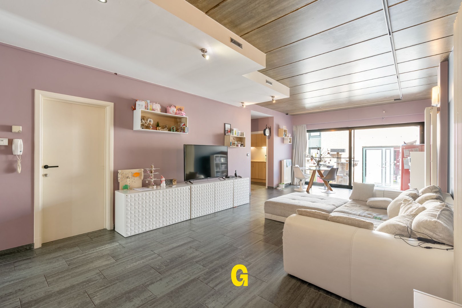 Gelijkvloersappartement (96m²) met 1 a 2 slaapkamers, ruim terras en standplaats - foto 1