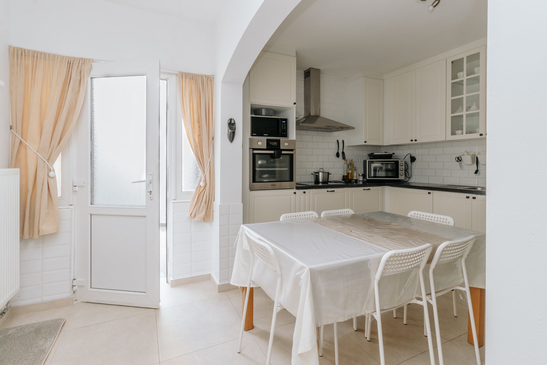 Gezinswoning met vier slaapkamers en stadstuin in Antwerpen - foto 5