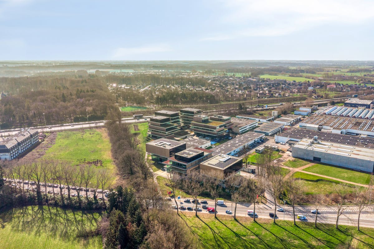 Nieuwbouw kantoren te Oostkamp - Project O-Forty - foto 4