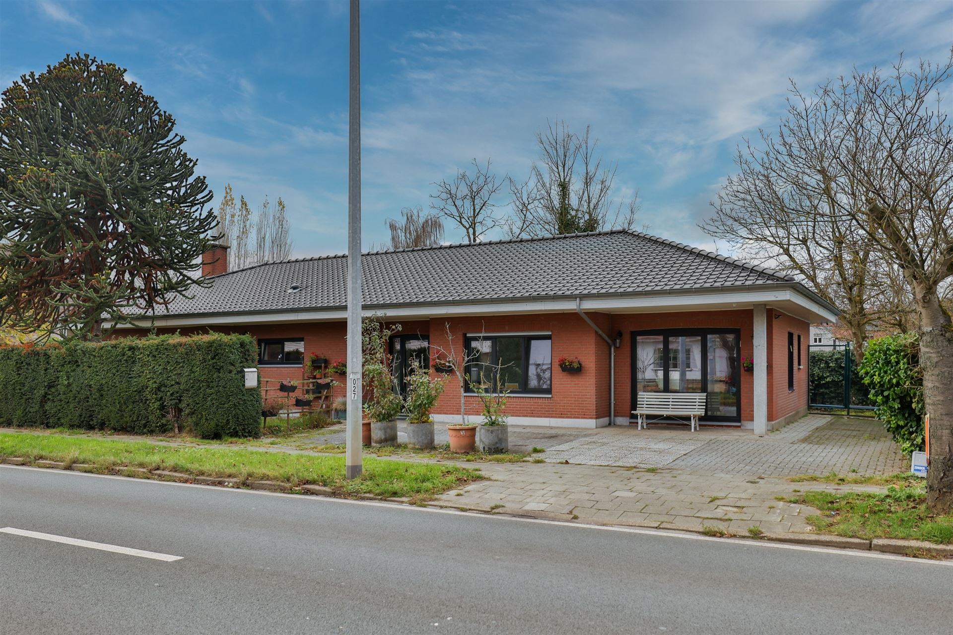 Knappe energiezuinige gelijkvloerse villa - foto 1