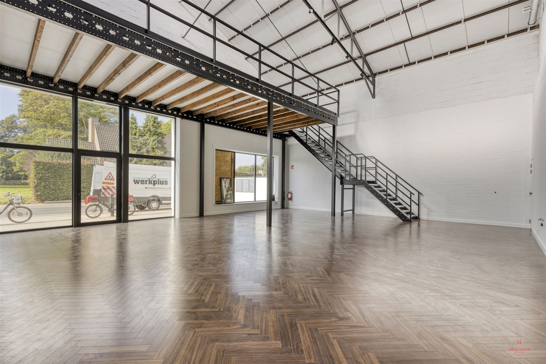 Ruime multifunctionele handels- of bureauruimte van 200m² - foto 2