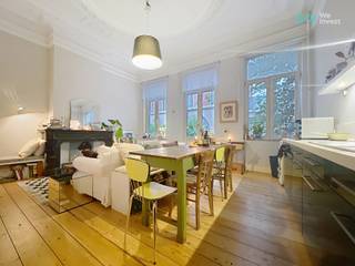 <p>✨ <strong>TE HUUR – 1-slaapkamerappartement met balkon | Europese wijk – Elsene<br /><br />‼️ BEZOEKEN MOGELIJK MET OF ZONDER AFSPRAAK – DONDERDAG 14/05 TUSSEN 14U EN 17U ‼️<br /></strong></p>
<p>📍 <strong>Adres : Waverse Steenweg 224 – 1050 Elsene</strong><br />Op een steenworp van het <strong>Europees Parlement</strong> en de Europese instellingen, ontdek dit <strong>1-slaapkamerappartement te huur in Elsene</strong>, gelegen op de 1ᵉ verdieping van een <strong>klein karaktervol gebouw</strong>.</p>
<p>🏡 <strong>Beschrijving van het pand</strong></p>
<ul>
<li>
<p>Aangename en lichte ruimtes</p>
</li>
<li>
<p>Woonkamer met voorbalkon en veel lichtinval</p>
</li>
<li>
<p>Halfingerichte keuken (kasten, kookplaat, dampkap, spoelbak)</p>
</li>
<li>
<p>Moderne douchekamer</p>
</li>
<li>
<p>Afzonderlijke wasruimte voor extra comfort</p>
</li>
<li>
<p>1 ruime slaapkamer</p>
</li>
</ul>
<p>📆 <strong>Beschikbaar : vanaf 1 juni 2026</strong><br />🔋 <strong>EPC : F</strong></p>
<p>✅ <strong>Troeven</strong></p>
<ul>
<li>
<p>Dynamische en gegeerde buurt</p>
</li>
<li>
<p>Onmiddellijke nabijheid van <strong>openbaar vervoer</strong> (metro, bus, tram)</p>
</li>
<li>
<p>Talrijke <strong>winkels, restaurants, supermarkten en diensten</strong> op wandelafstand</p>
</li>
<li>
<p>Ideaal voor een <strong>Europese werknemer, masterstudent of jong koppel</strong></p>
</li>
</ul>
<p>🌟 Dit appartement combineert <strong>licht, comfort en toplocatie</strong> in één van de meest gevraagde wijken van Brussel.</p>
<p>📞 <strong>Info &amp; bezoeken :</strong><br />👉 Olivier Halleux – We Invest Brussel-Europa<br />📲 +32 486 688 625 | 📧 olivier.halleux@weinvest.be<span></span></p>
<p>🔎 Ontdek ook al onze panden te huur en te koop in Brussel op 👉 www.weinvest.be</p>