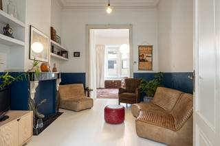 We vinden dit gezellige appartement terug in een kleinschalig gebouw te Provinciestraat Antwerpen. De drie appartementen worden allen verkocht.Het...