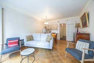 Dit knus appartement bevindt zich op de eerste verdieping van residentie 'Costa del Sol', gelegen op de hoek van de Leopoldlaan en de...