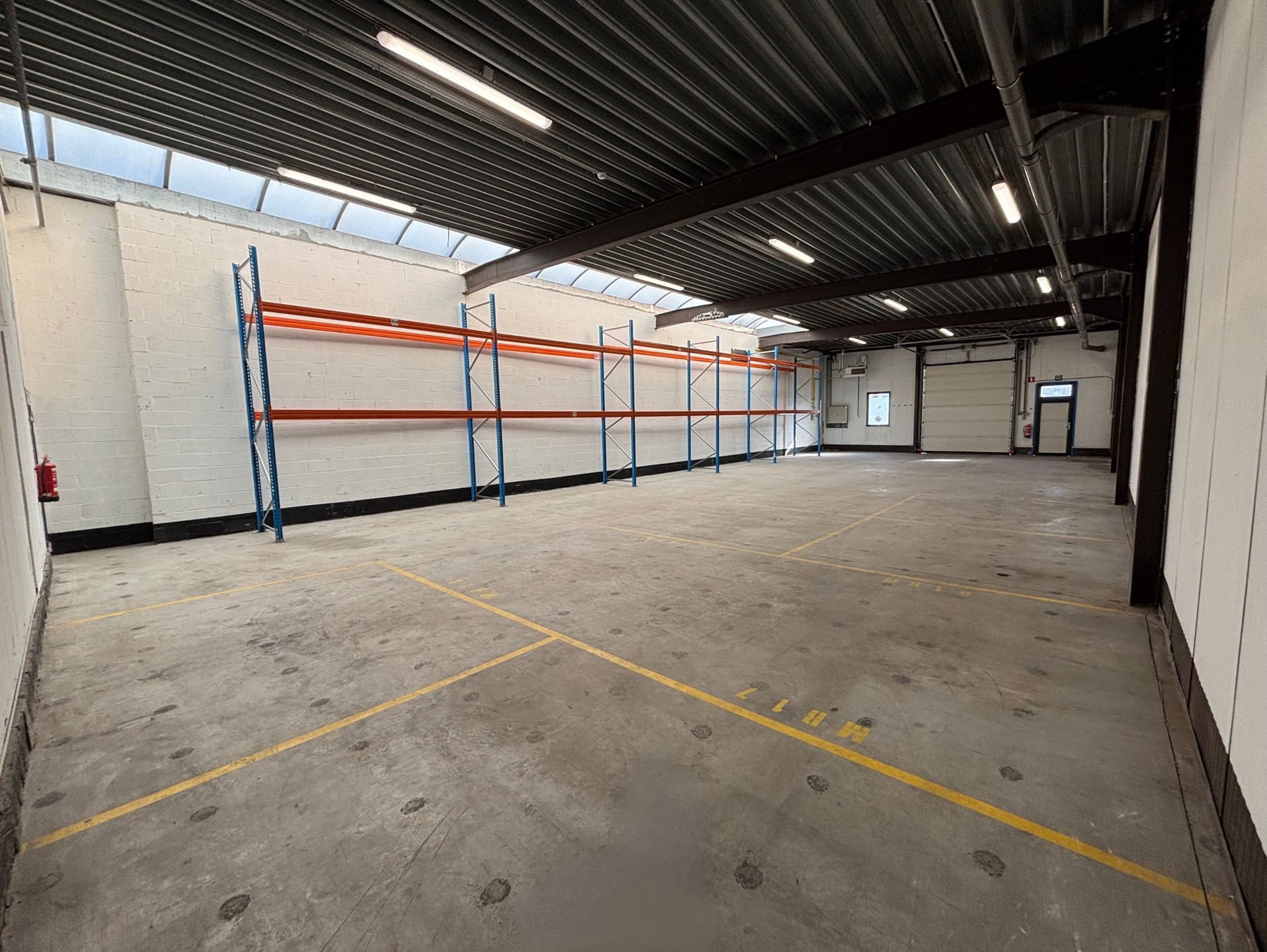 KMO-unit 240m² te huur - foto 3
