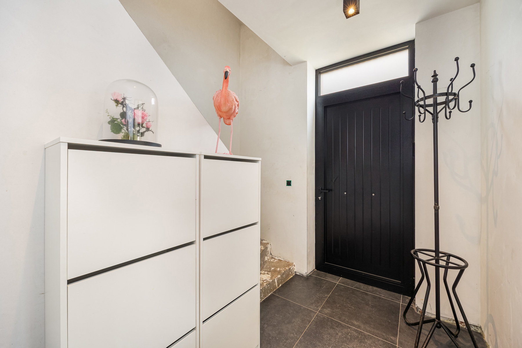 RECENTE VRIJSTAANDE WONING MET 3 SLPK OP RUSTIGE LOCATIE - foto 4