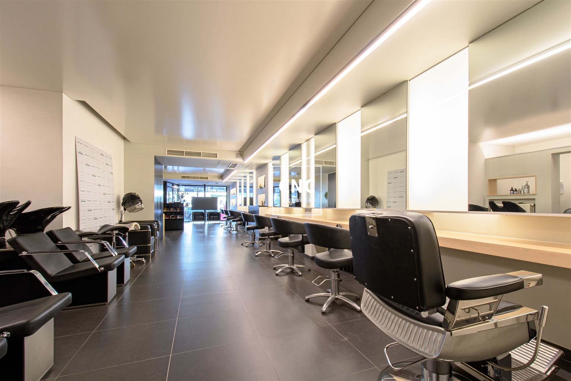 Exclusieve Commerciële Ruimte te Huur op Toplocatie in de Lippenslaan - foto 5