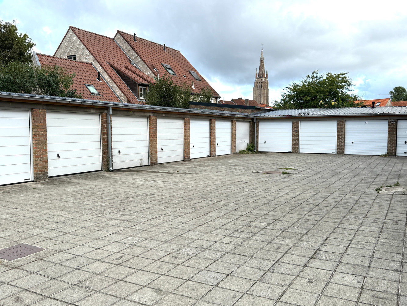 Garage for sale in Bruges - photo 4