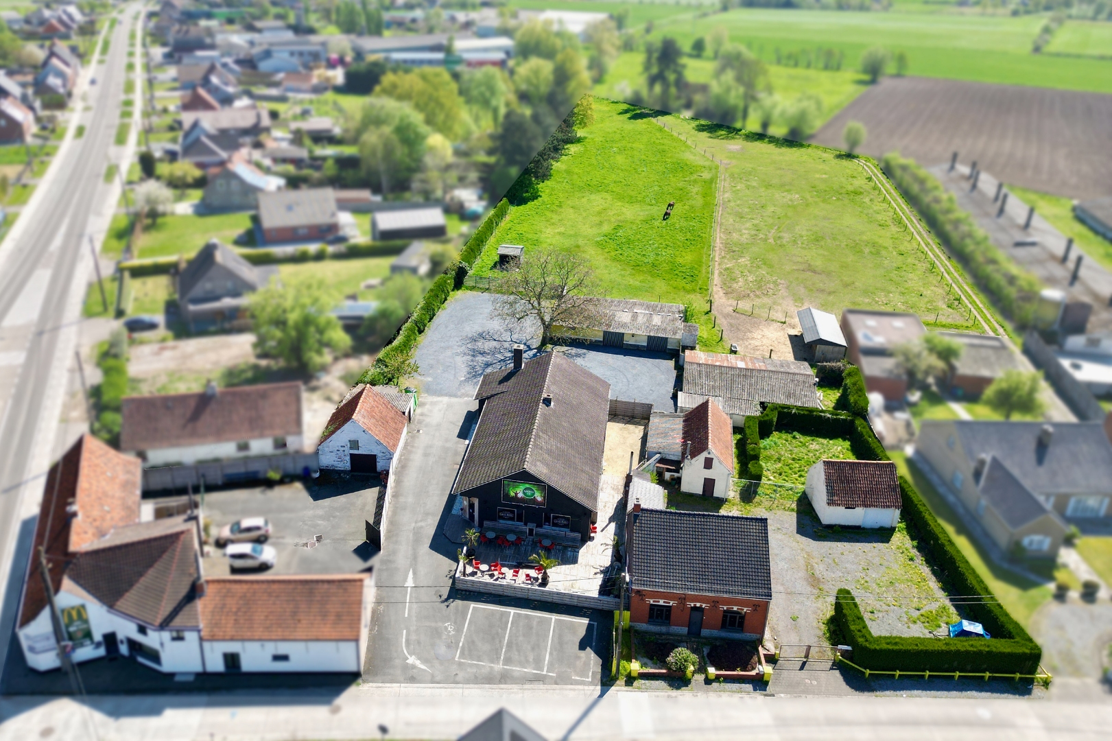 Villagrond met sterke bereikbaarheid en zuidelijke oriëntatie - foto 2
