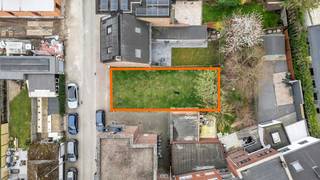 Voor meer info of een bezoek, bel 054 69 39 37 - Op zoek naar de ideale plek om jouw droomwoning te realiseren? Deze bouwgrond gelegen in...