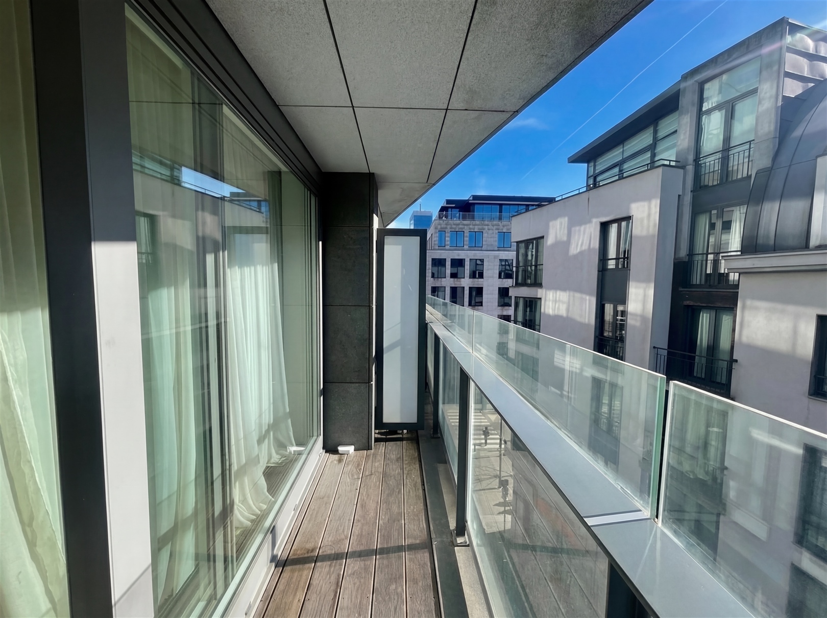 Gemeubeld &amp; instapklaar appt met zuid-georiënteerd terras! - foto 4