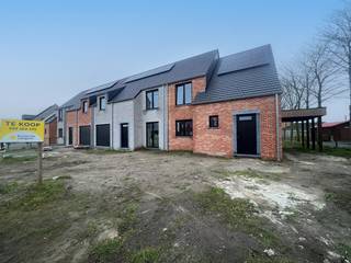 House for sale in Ichtegem