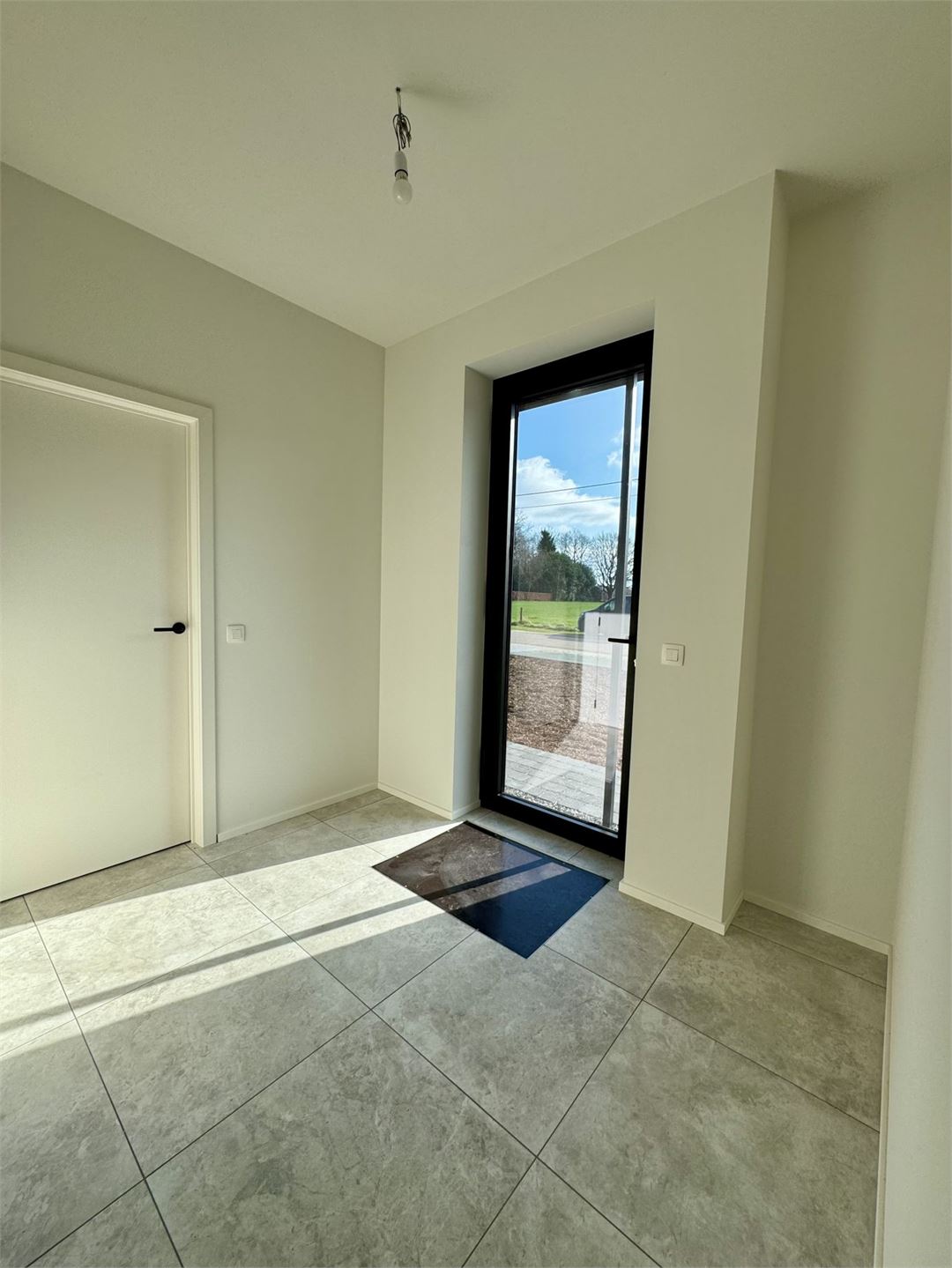 luxueus en comfortabel wonen: energiezuinige woning met 4 slaapkamers en bureau - foto 4