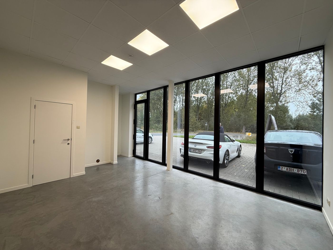 Bedrijfsruimte met magazijn, kantoor en appartement te Zelzate - foto 4