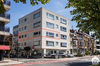 Ben je op zoek naar een instapklaar appartement met veel licht en een prachtig uitzicht in hartje Aalst? Gevonden!Op een topligging, op de hoek van...