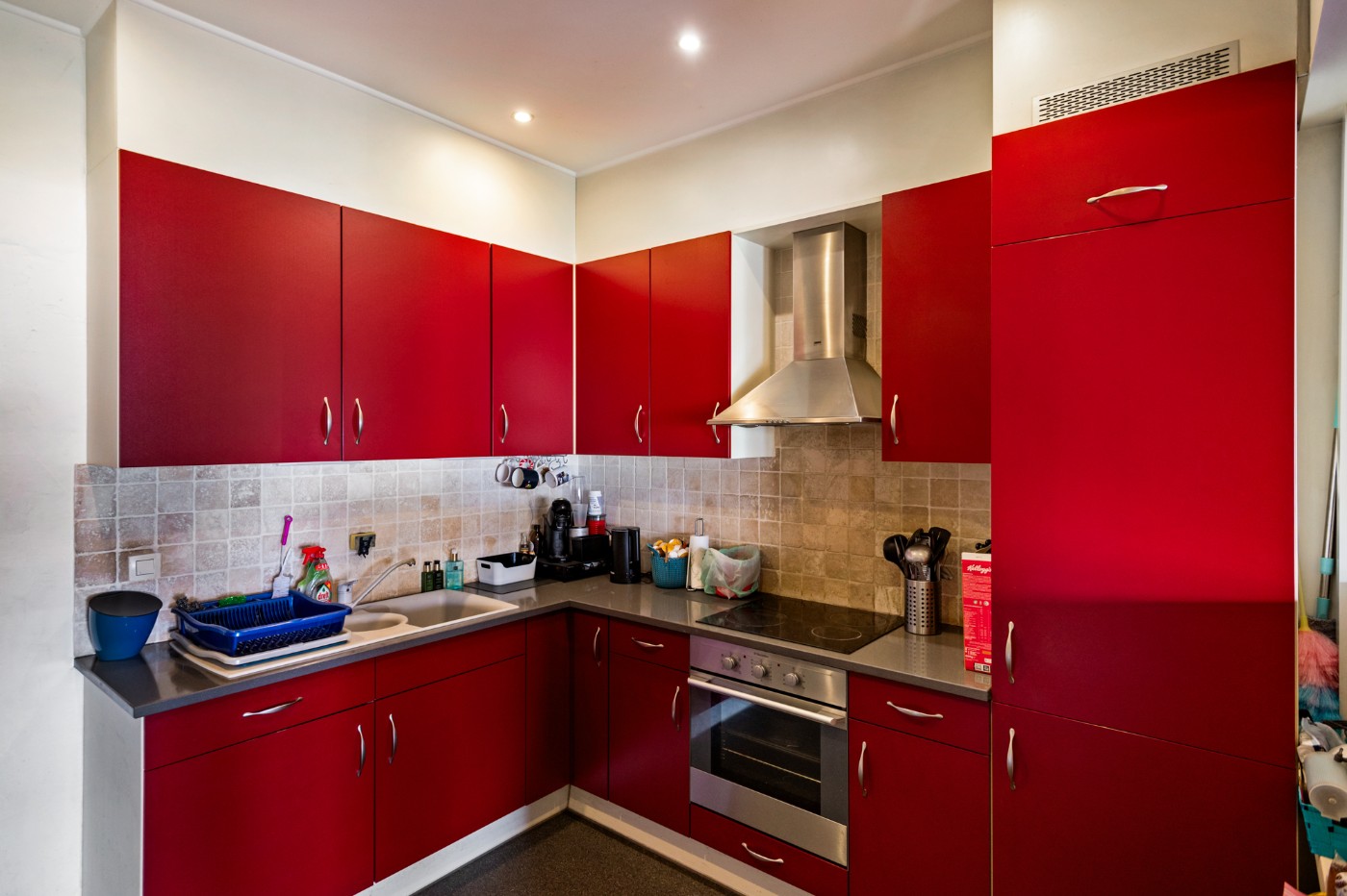 Ruime woning met 3 à 4 slpk., garage en oprit op een perceel van 702 m² - foto 4