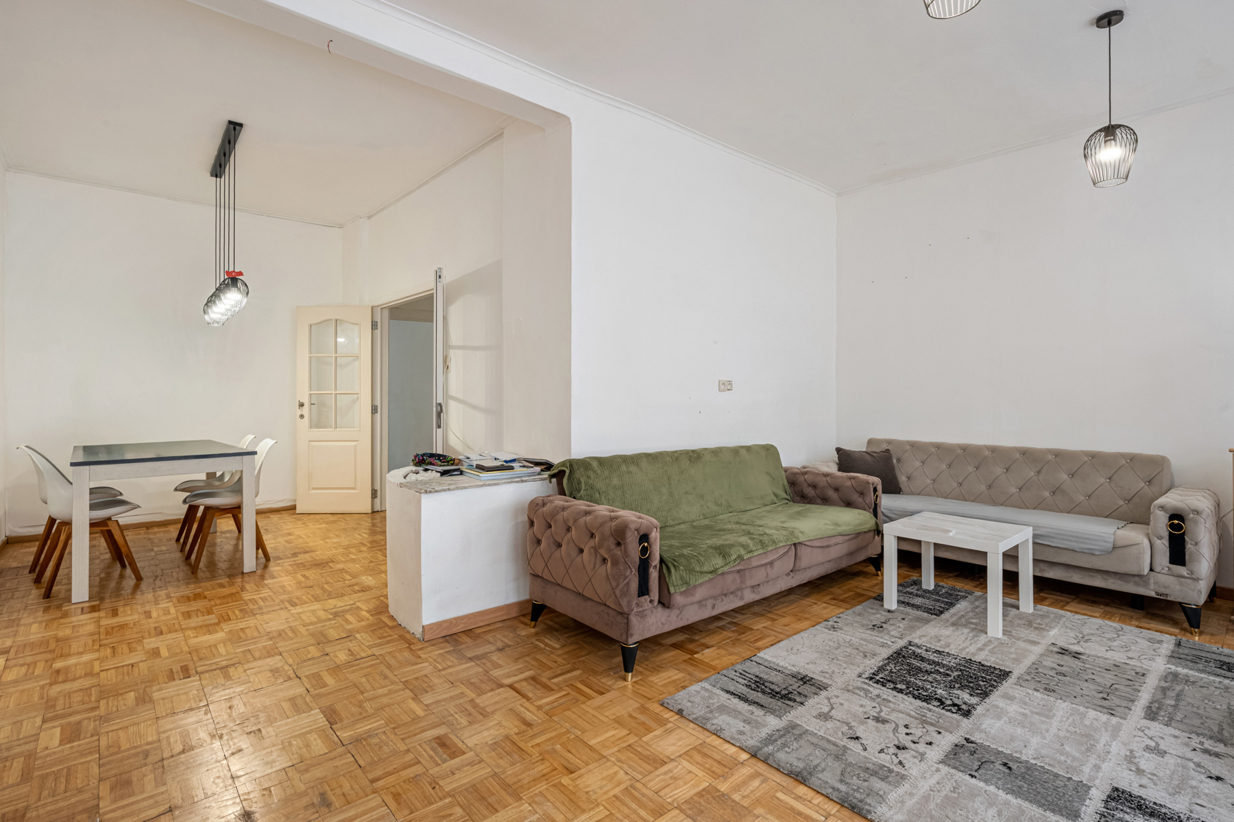 Ruime woning met 3 slaapkamers en tuin in centrum Zele - foto 4