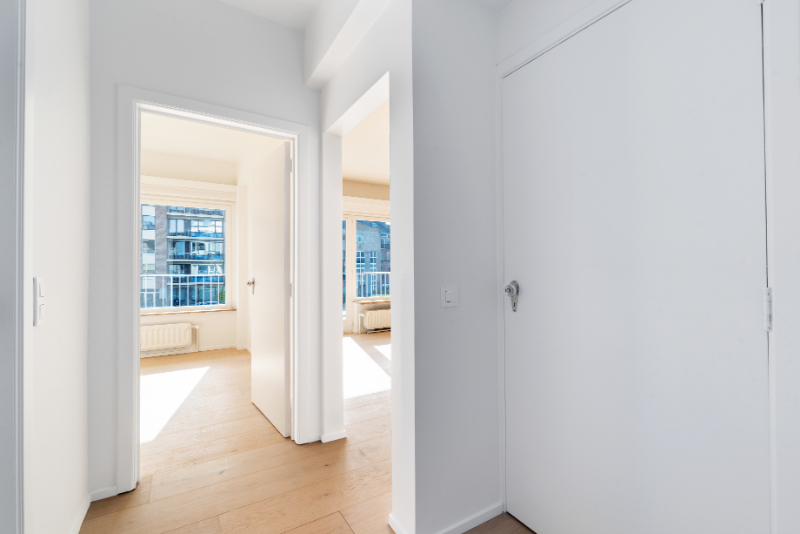 --- NIEUW --- Top gelegen gerenoveerd één slaapkamer appartement met terras. - foto 4