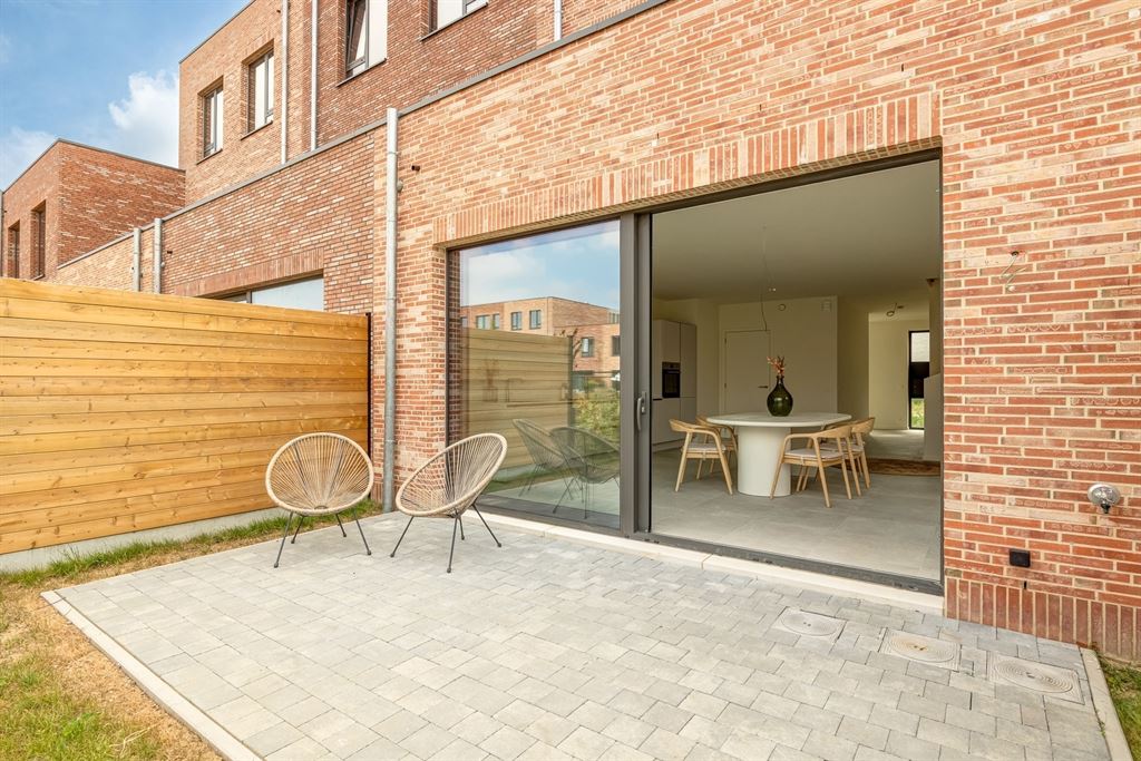 Nieuwbouwwoning onder registratie op toplocatie - foto 4