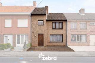 Bij de verkoop van deze woning wordt gewerkt met een START VANAF PRIJS.Elk prijsvoorstel hoger dan deze start vanaf prijs wordt voorgelegd aan de...