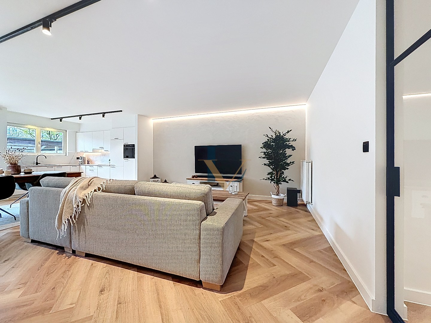 Charmante gerenoveerde rijwoning in pastoriestijl te koop in centrum Schilde - foto 5