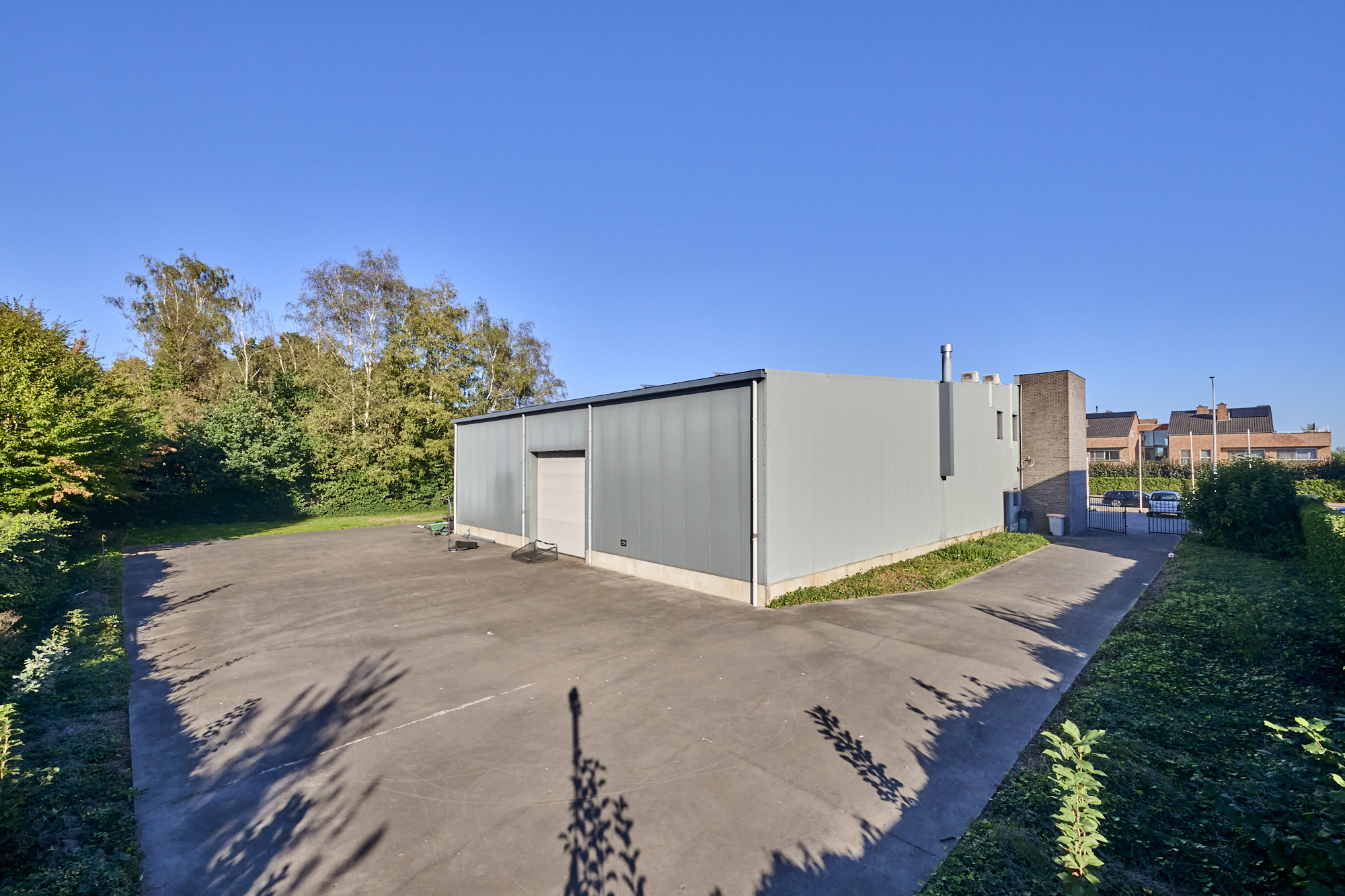 TE KOOP Dilsen-Stokkem: bedrijfsgebouw met appartementen - foto 5