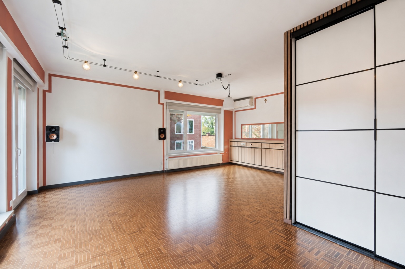 Lichtrijk hoekappartement met garage in deurne! - foto 3