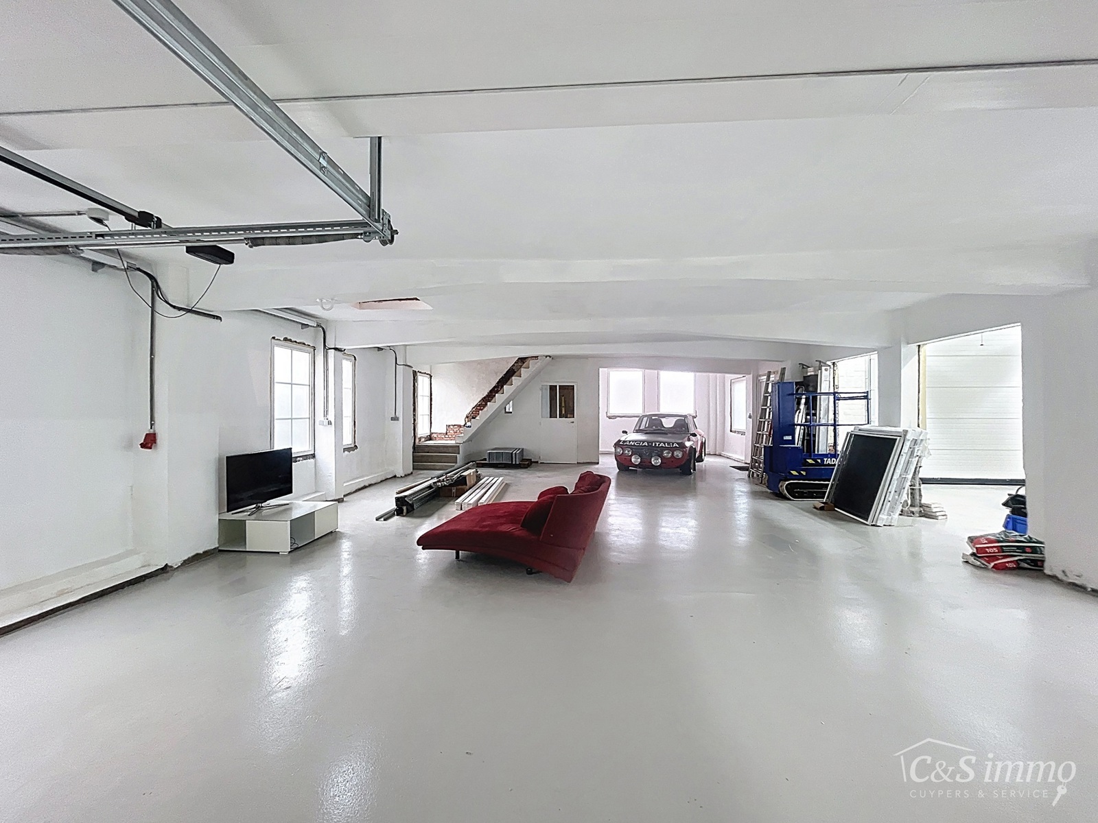 Magazijnruimte met loft/kantoor en woning - foto 3