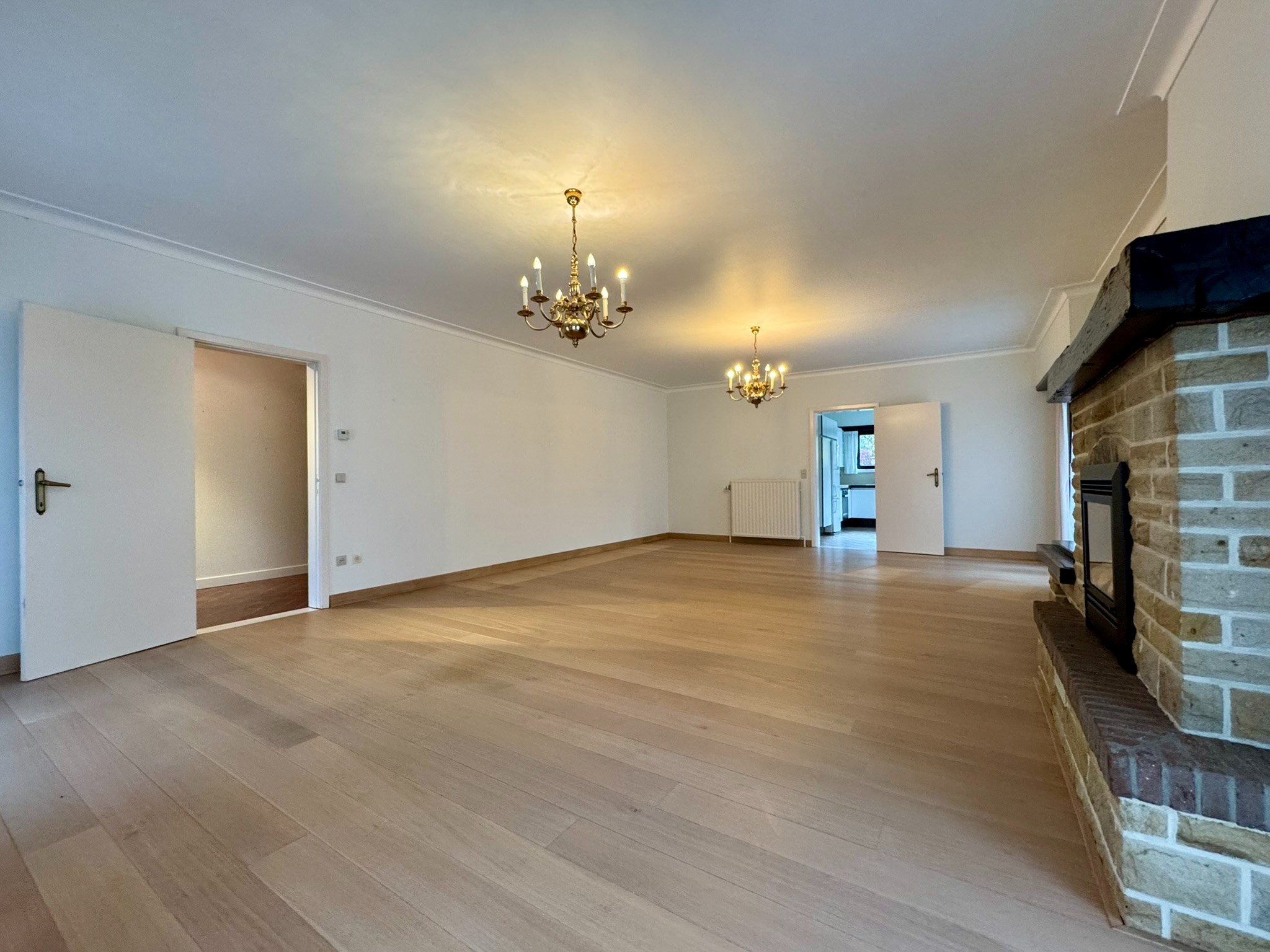 Vrijstaande woning met 3 slaapkamers en prachtige tuin - foto 5