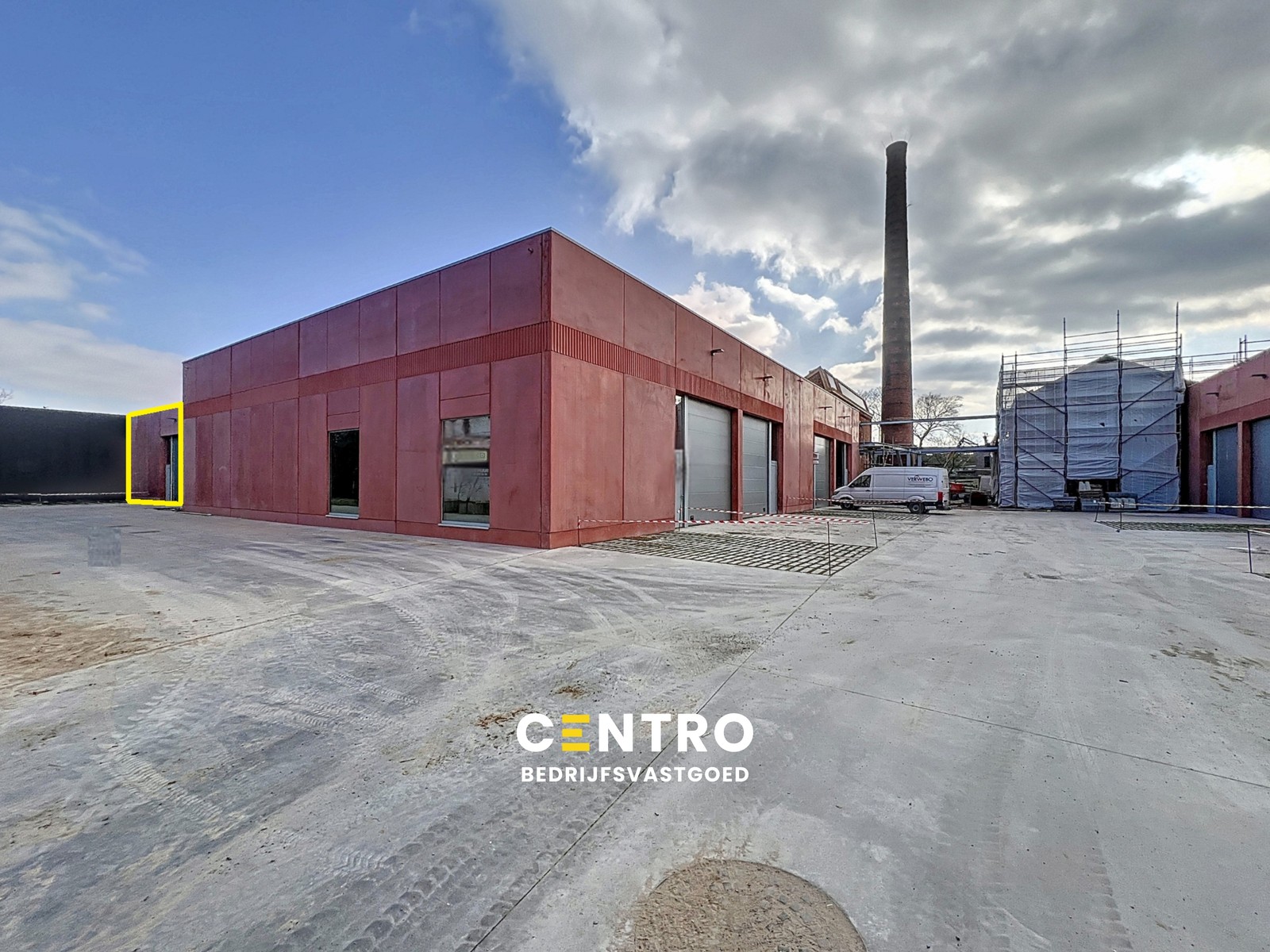 Unit van 749 m² (aangesloten op het WARMTENET) met 8 parkeerplaatsen op TOP-locatie te Kortrijk. - foto 1