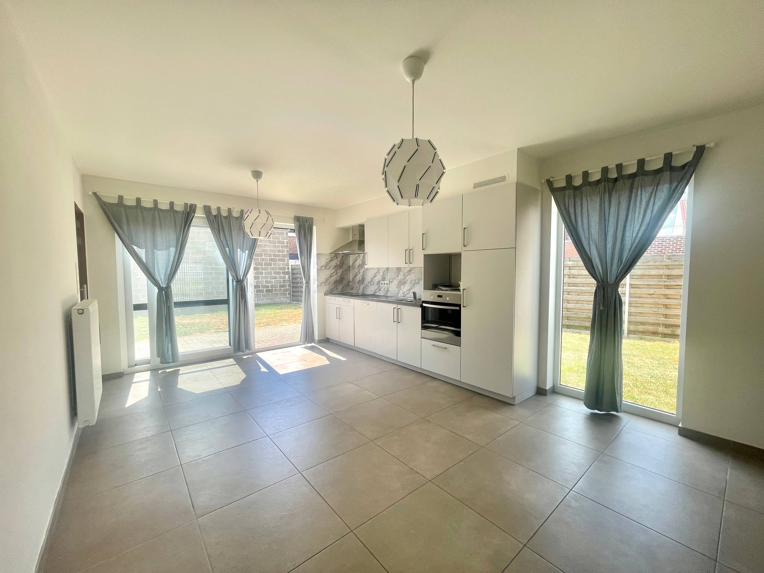 Rustig gelegen woning met 3 slaapkamers en carport - foto 5