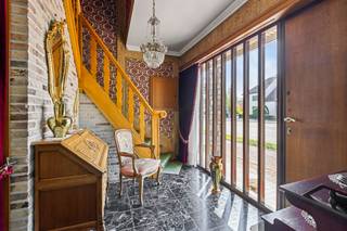 Beringen: Vrijstaande woning met 3 slaapkamers te koop in Paal vlak aan de golf.Ontdek deze aangename gezinswoning, ideaal gelegen in het groene en...