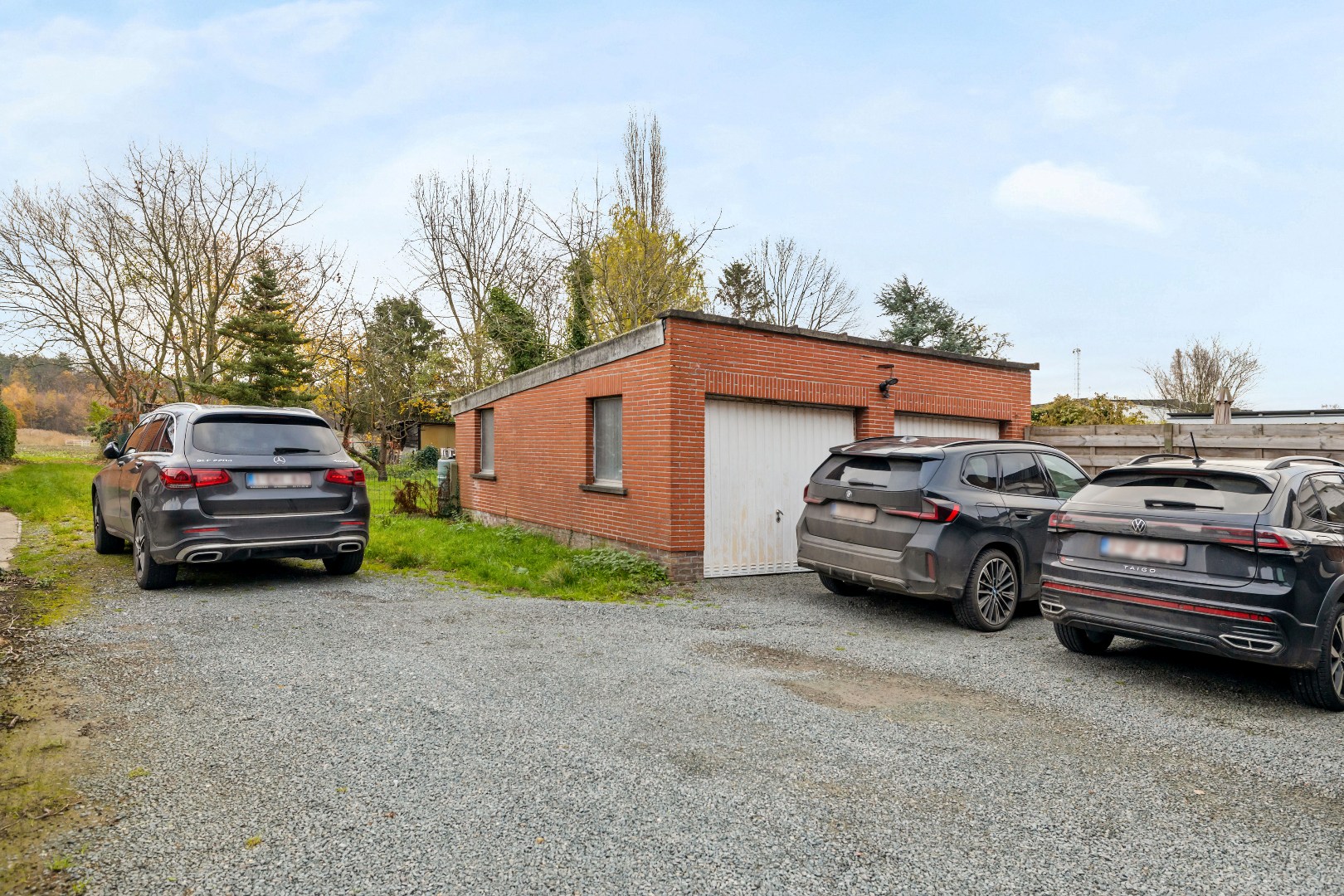 RUIME HOB MET 4 SLPK EN 2 GARAGES / INVESTERING MET 2 APP - foto 3