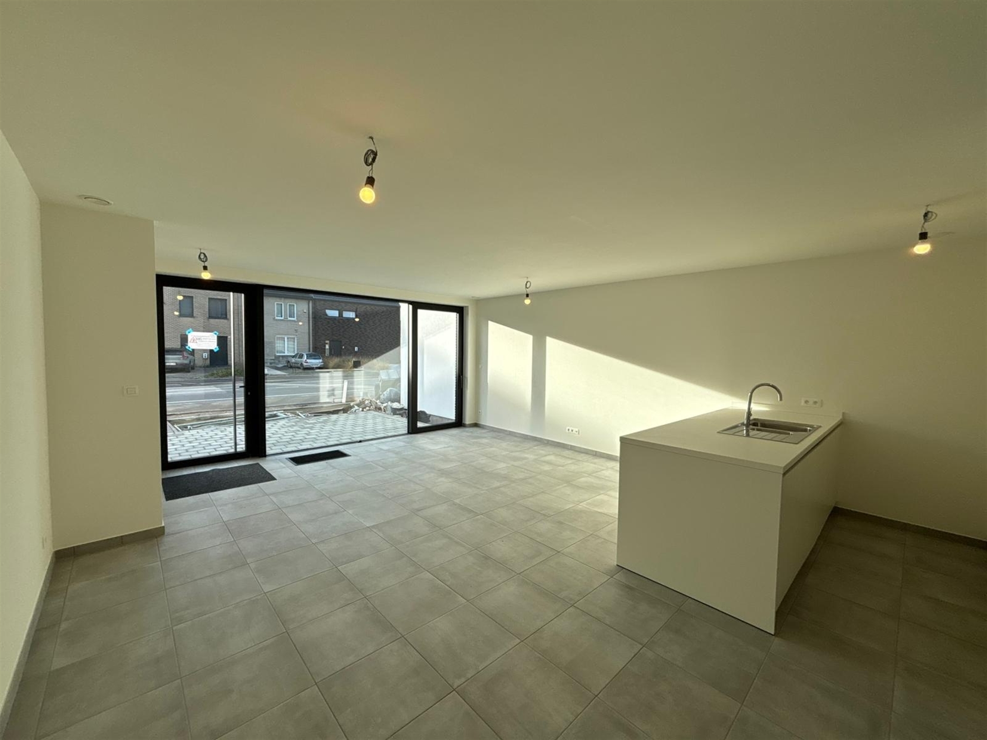 Modern gelijkvloers appartement met private tuin en ruime terrassen in Asse! - foto 3