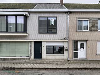 Woning met 2 slaapkamers te huur, in Watervliet. De woning heeft de volgende indeling: Inkomhal, eet-en leefruimte, toilet, keuken (met kookvuur,...