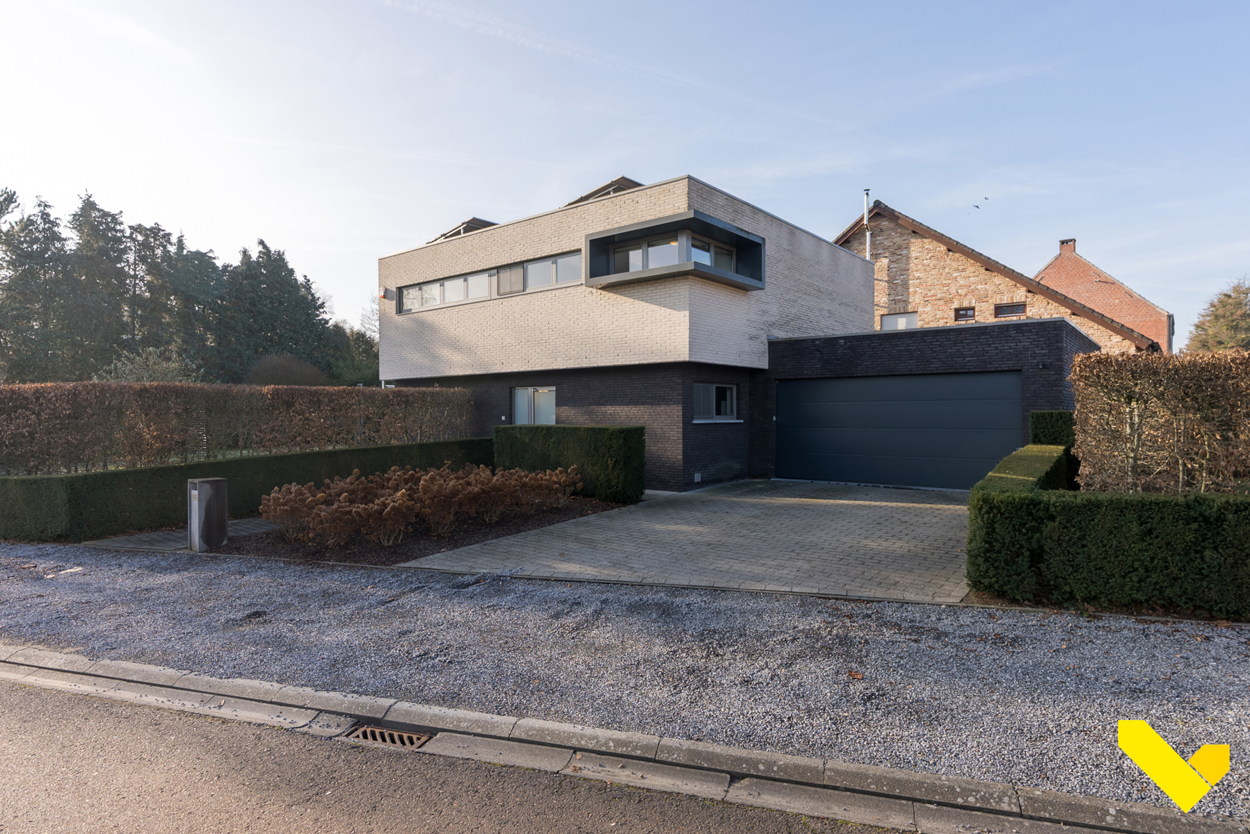 Instapklare moderne villa op ruim perceel - foto 1