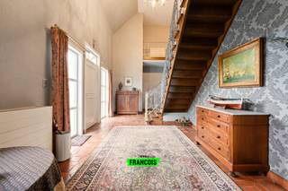 Geheel in alle rust en privacy treffen we deze TOPvilla in een idyllische sfeer. De ligging biedt heel wat privacy, maar is tevens op...