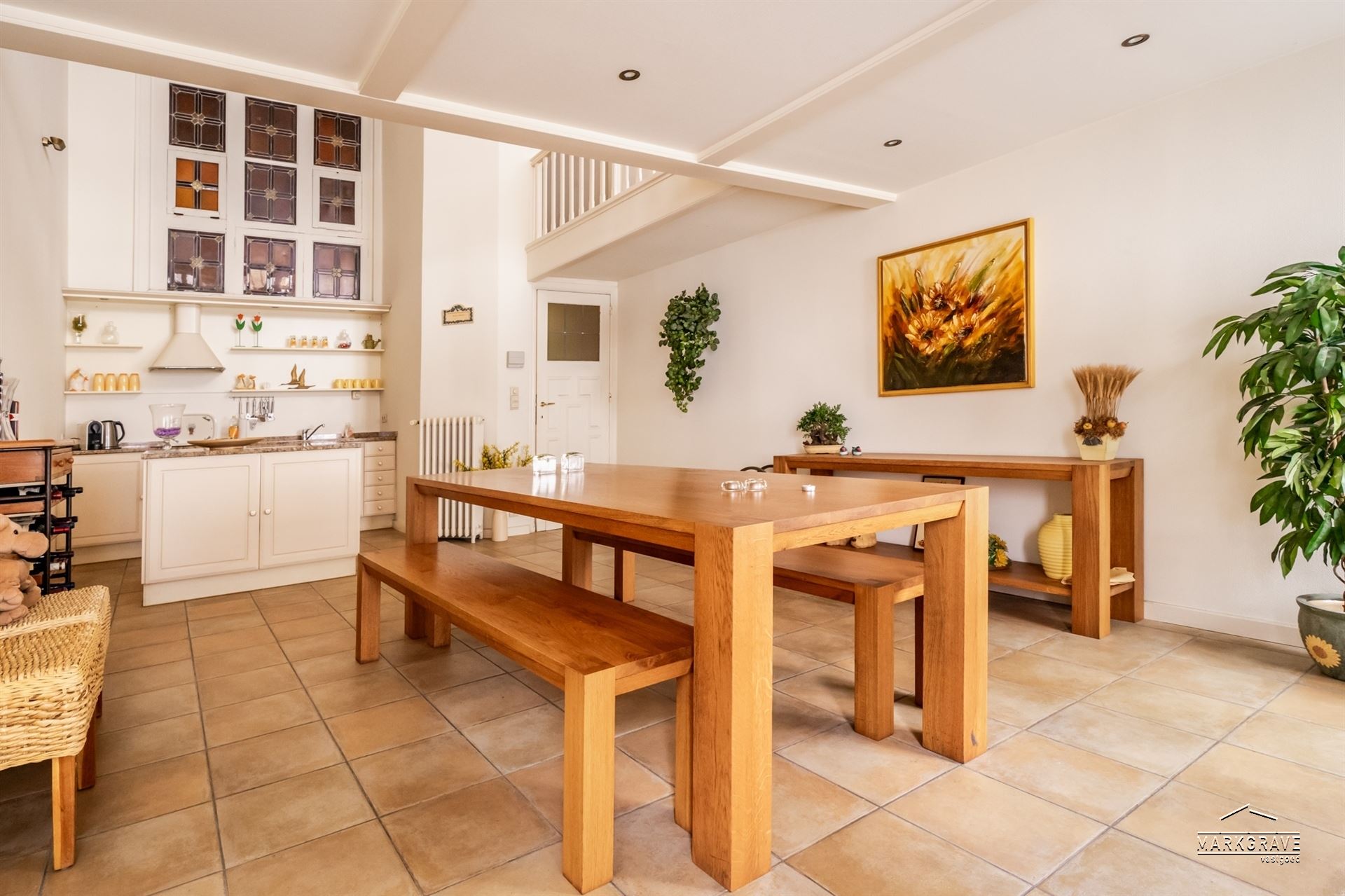 Authentiek 16e-eeuws Stadshuis in het Historisch Hart van de Stad - foto 2