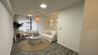 Op een centrale en gegeerde locatie aan de Dambruggestraat in Antwerpen bevindt zich deze verzorgde studio, ideaal als...